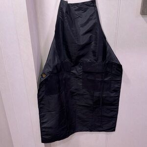 MANE CAPER BLACK UNISEX ADJUSTABLE LIGHT WEIGHT PROFESSIONAL APRON W/POCKETS